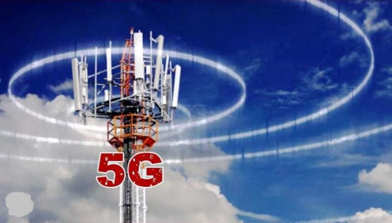 A Bari cittadini impediscono installazione antenna 5G