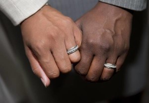 Matrimoni falsi in Puglia per regalare la cittadinanza agli immigrati
